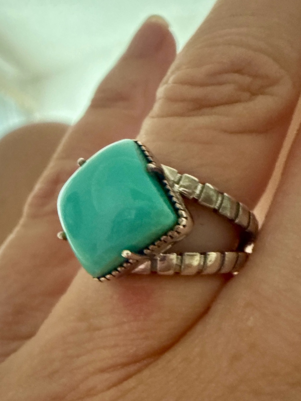 American West Silver Ring with Bright Turquoise Cabochon